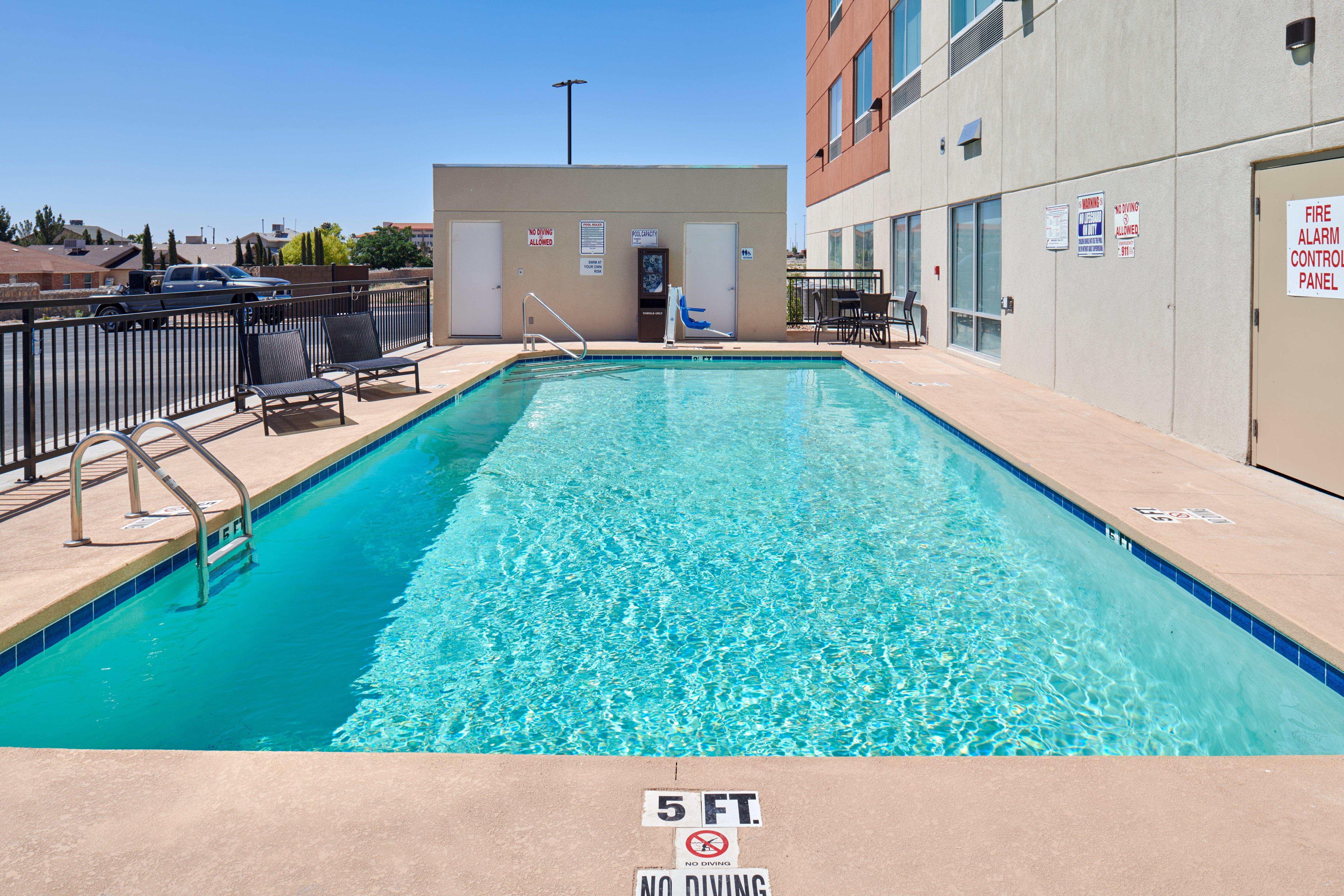 Holiday Inn Express & Suites El Paso East-Loop 375 By Ihg Dış mekan fotoğraf
